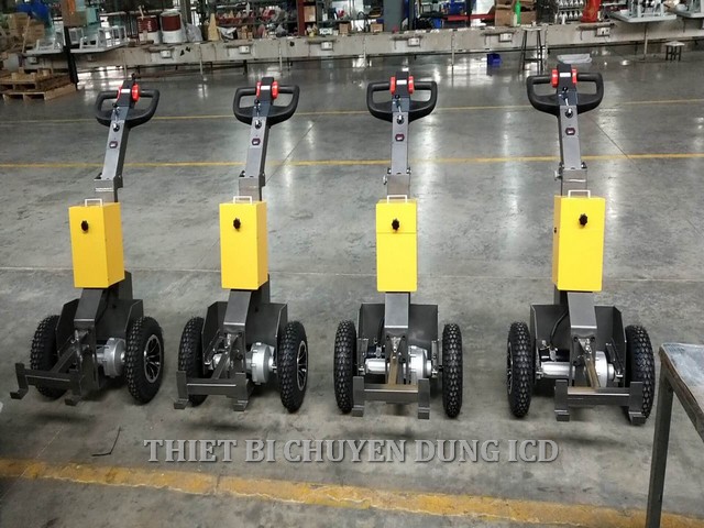 Xe kéo hàng chạy điện XMT-127 tải trọng 1500 kg