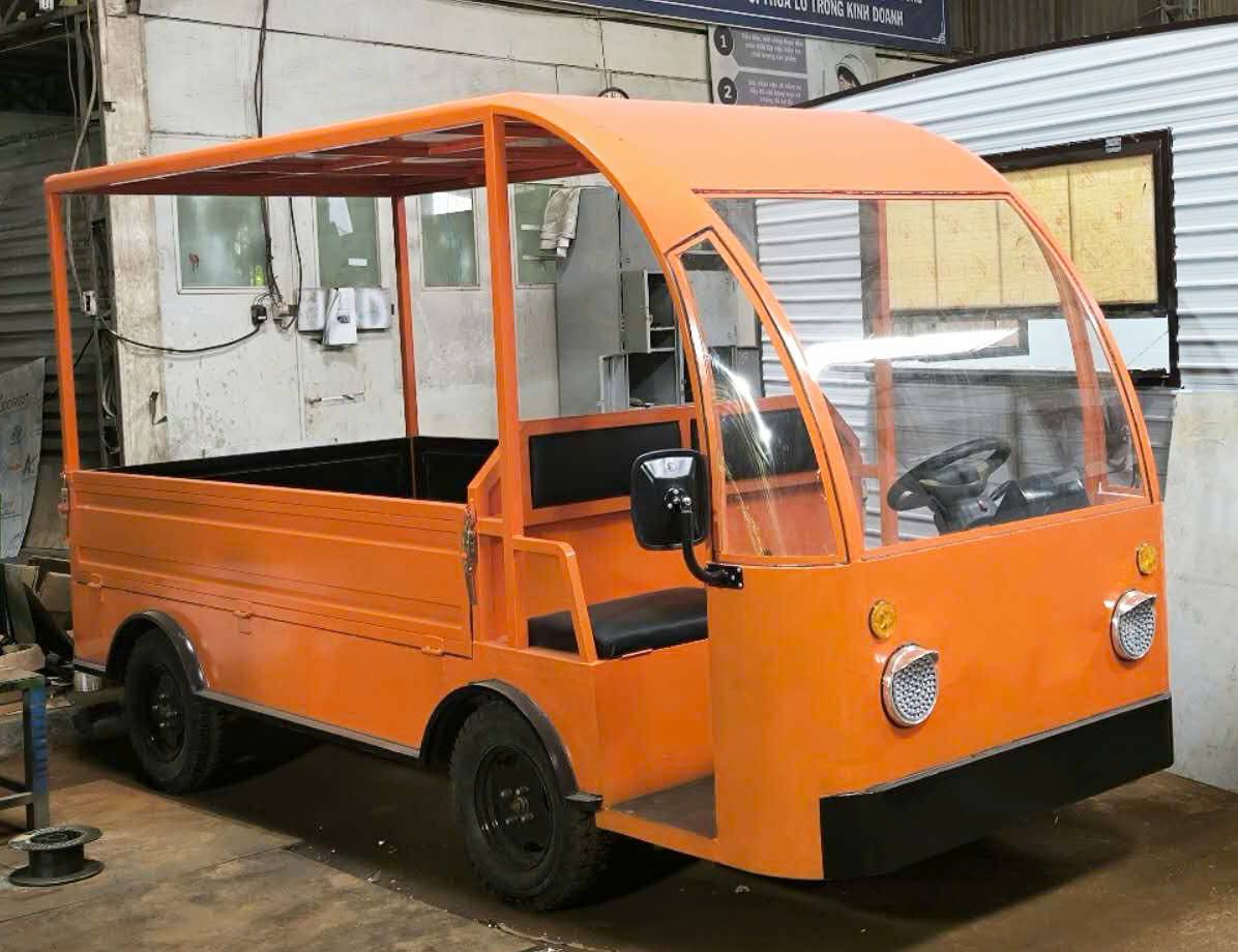 Xe điện chở hàng 4 bánh tải trọng 1000 kg