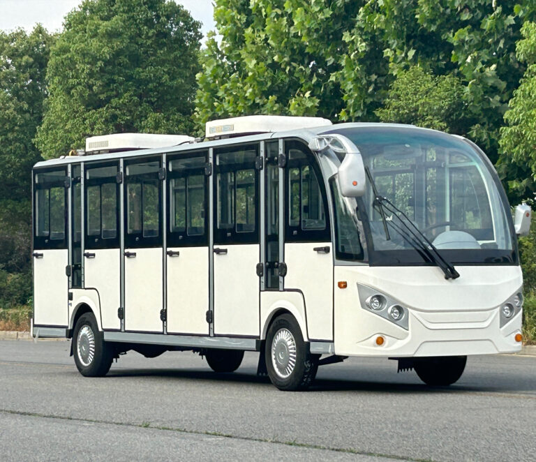 Xe du lịch 17 chỗ ngồi có mui kín MG008